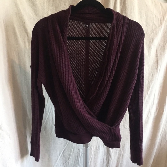 Three dots fireside shawl collar wrap top FLAW - Picture 4 of 8